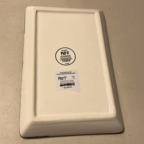 Pier, one trinket dish, tidy desk, tidy mind have by the bed excellent condition - Picture 2 of 2